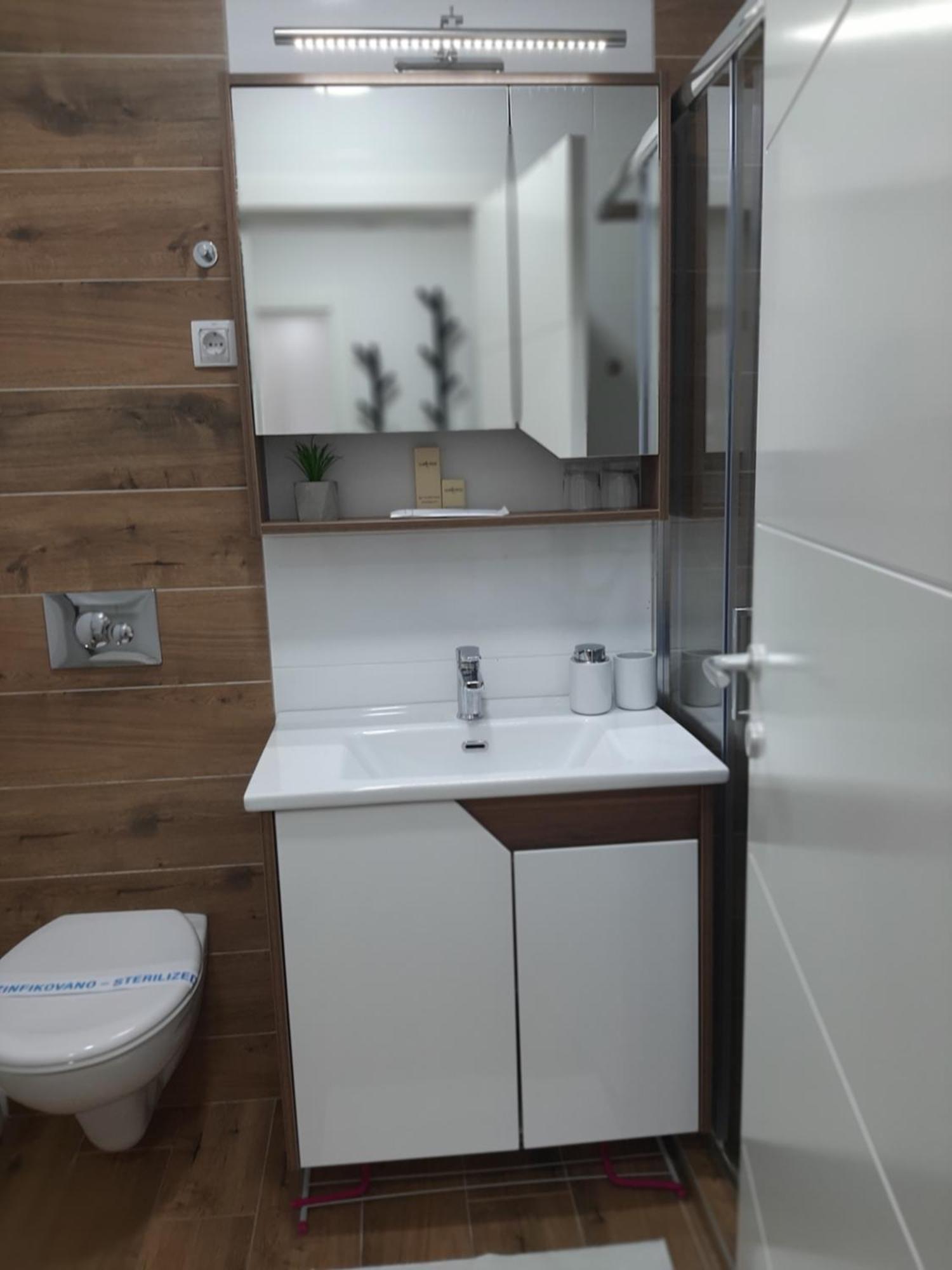 Apartman Kristal Сремска-Митровица Экстерьер фото