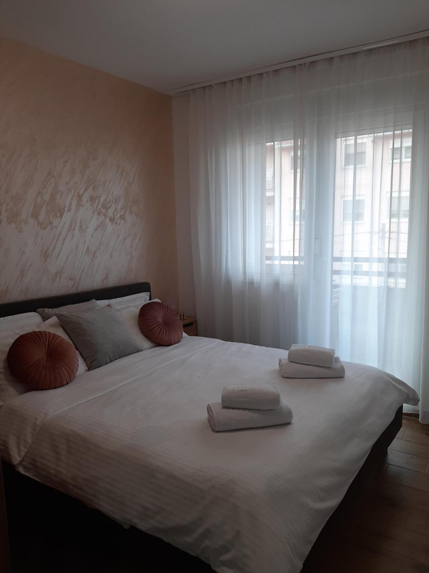 Apartman Kristal Сремска-Митровица Экстерьер фото